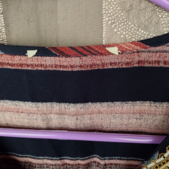 💎 Savanna Jane Women's Top Flowy Embroidered Floral Striped - Picture 5 of 14